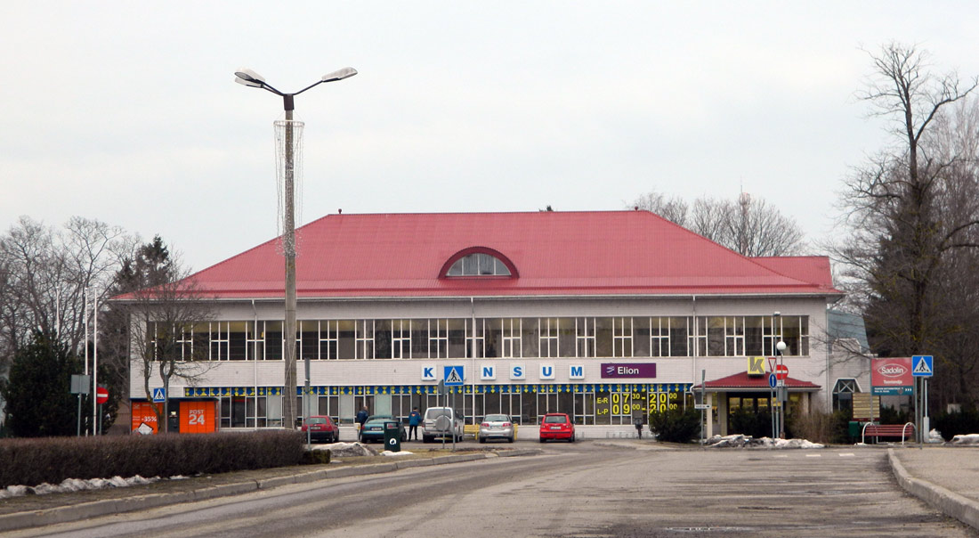 Kärdla, Keskväljak, 1