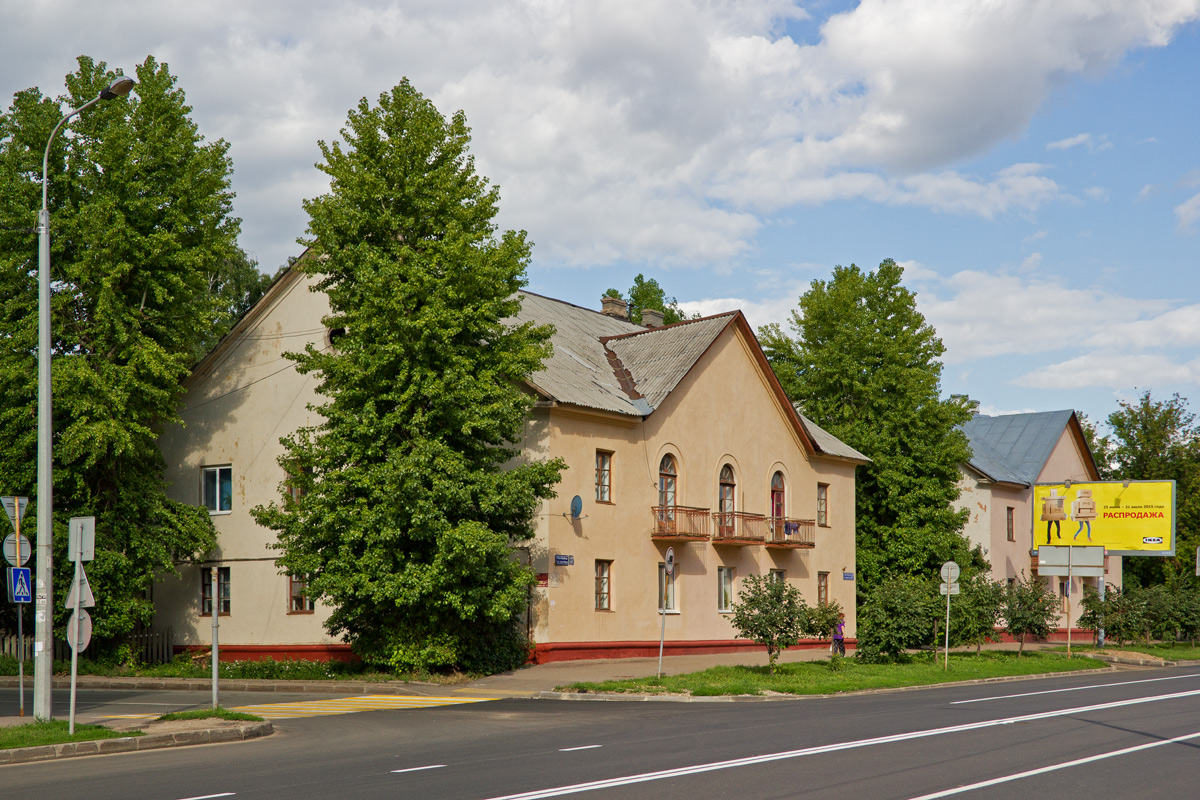 Casáin, Улица Аделя Кутуя, 37 / Улица Шуртыгина, 23