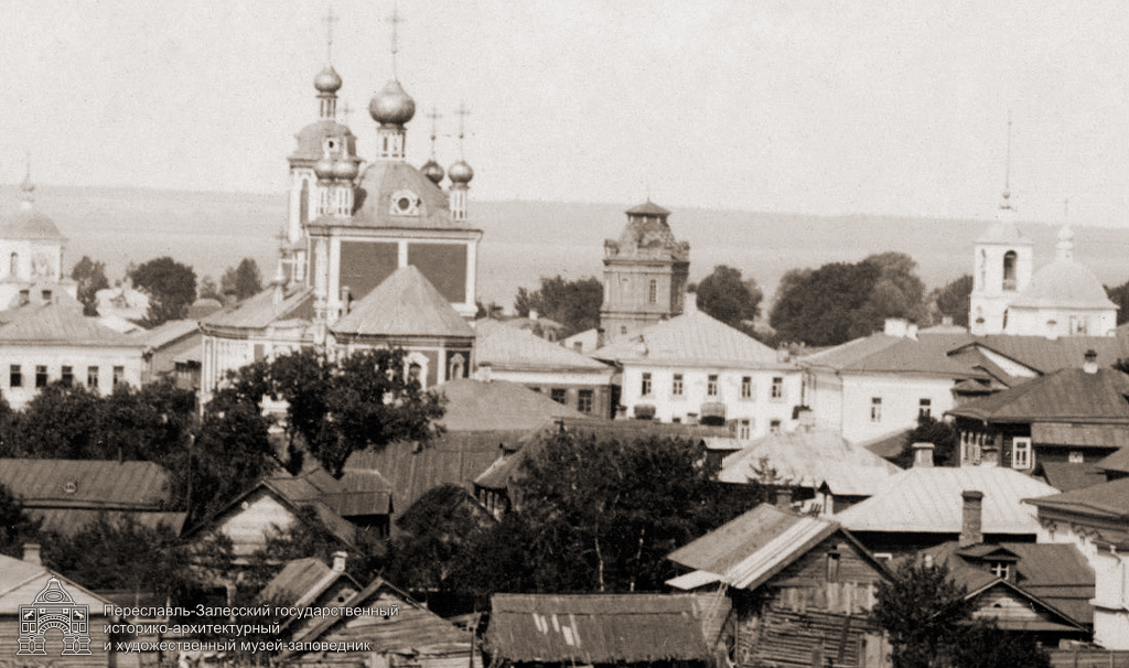 Переславль-Залесский, Торговая площадь, 2; Торговая площадь, ?; Ростовская улица, 3; Ростовская улица, 1а. Переславль-Залесский — Панорамы