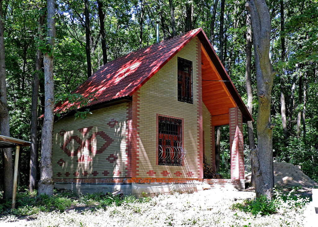 Старый Салтов, Берег р. Северский Донец