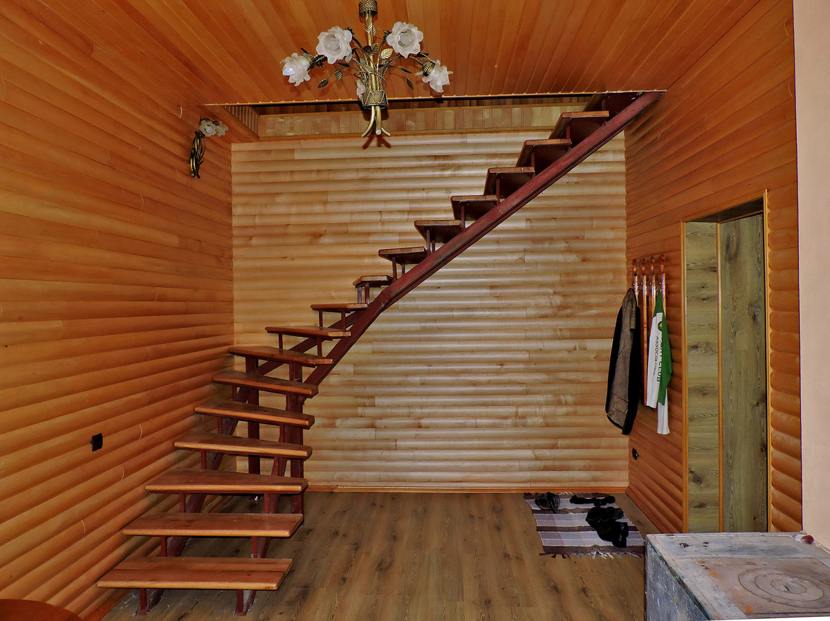 Старый Салтов, Берег р. Северский Донец