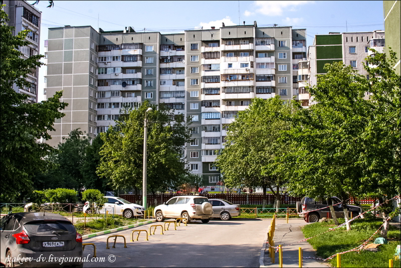 Yekaterinburg, Улица Крестинского, 55/1
