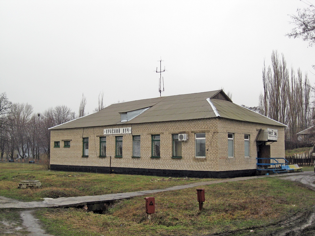 Хрустальний, Ленинградская улица, 13А