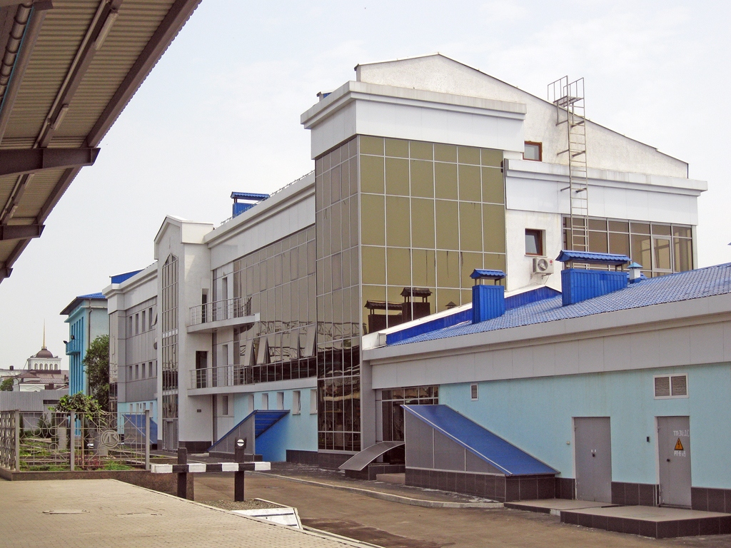 Донецк, Привокзальная площадь, 1