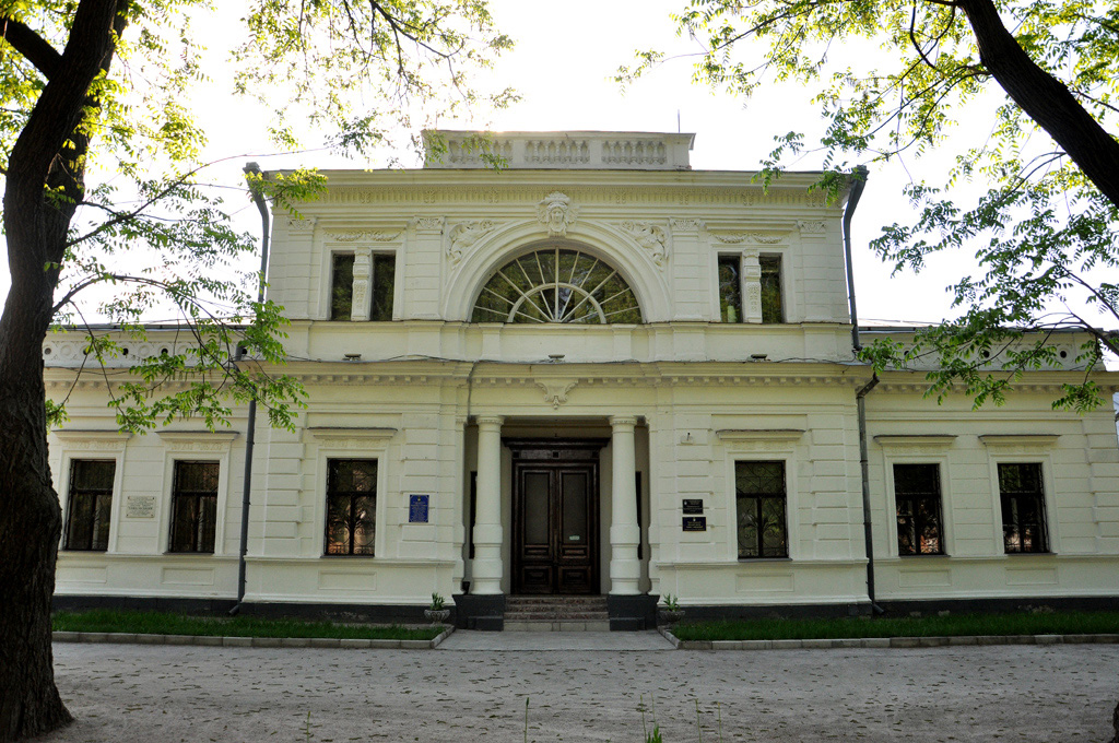 Тростянец, Улица Мира, 18