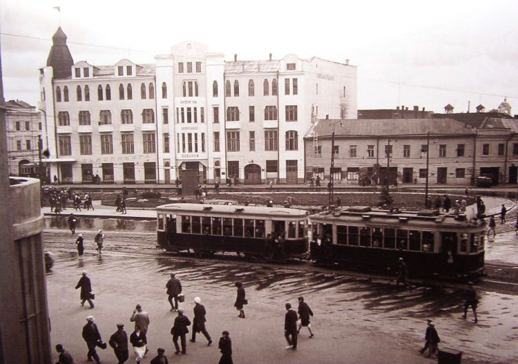 Харьков, Павловская площадь, 4