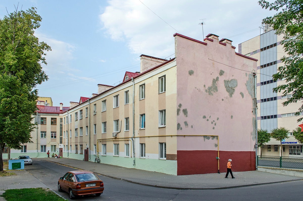 Могилёв, Пионерская улица, 34 / Улица Будённого, 15