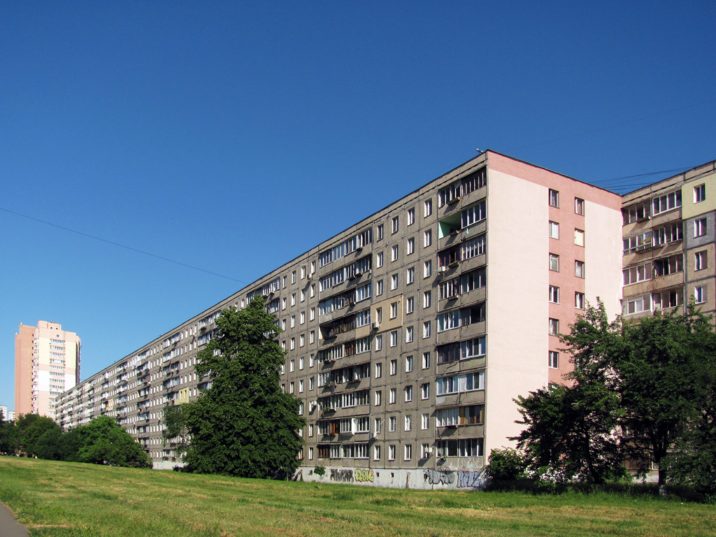 Киев, Проспект Леся Курбаса, 9