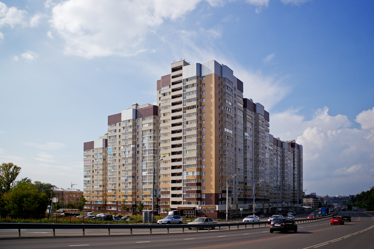 Казань, Проспект Универсиады, 12; Проспект Универсиады, 16