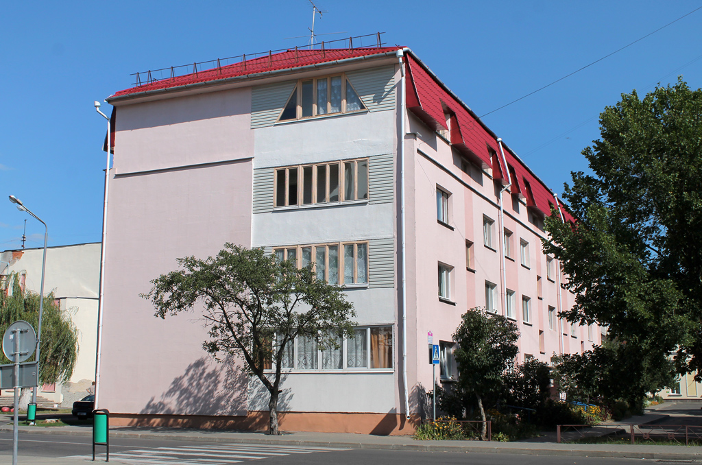 Лунинец, Площадь Ленина, 9