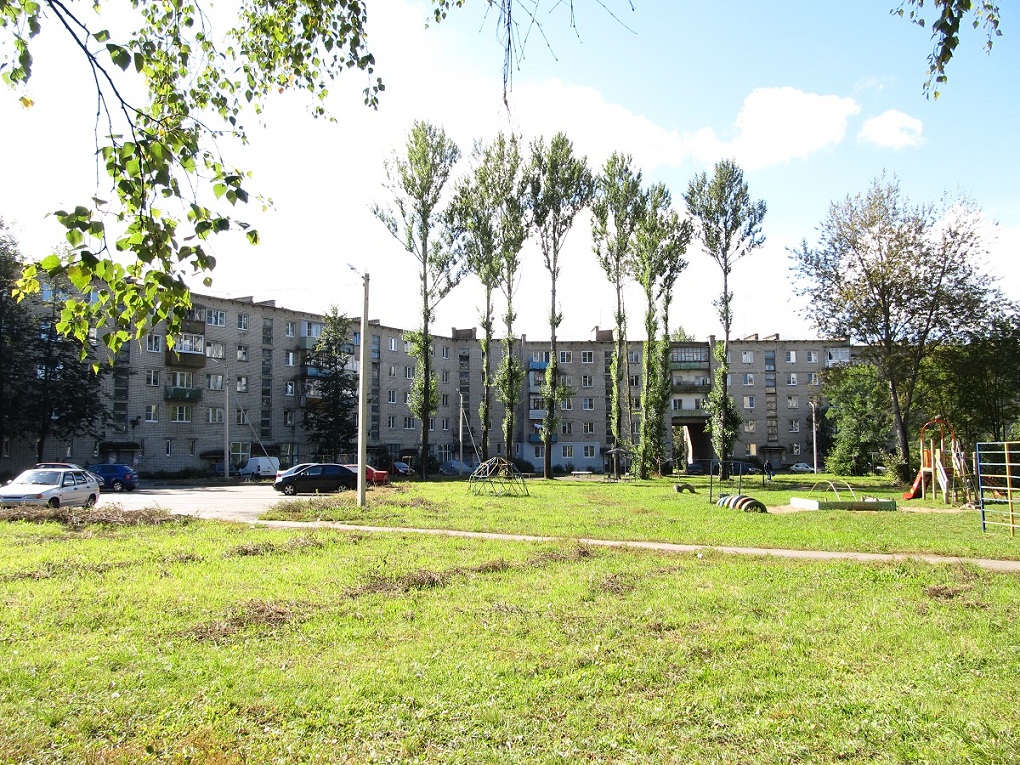 Переславль-Залесский, Улица 50 лет Комсомола, 1; Улица Маяковского, 19