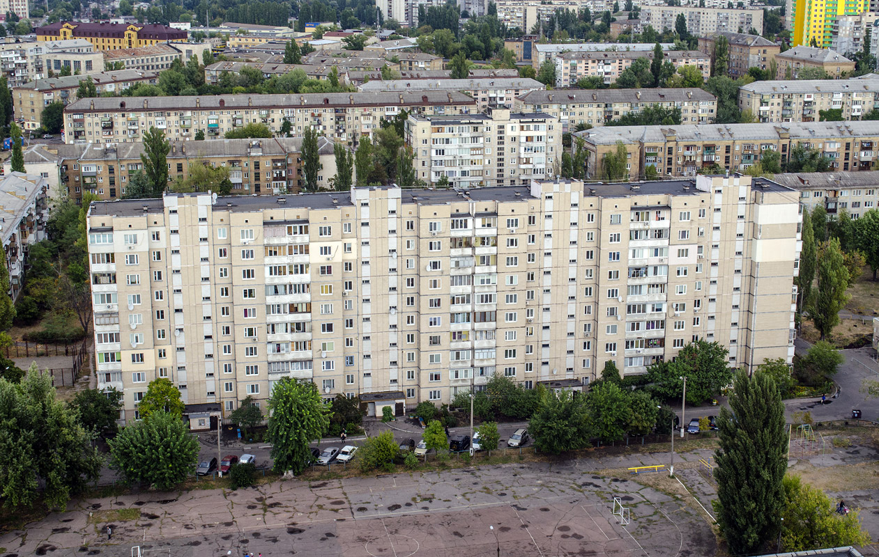 Киев, Харьковское шоссе, 2Б
