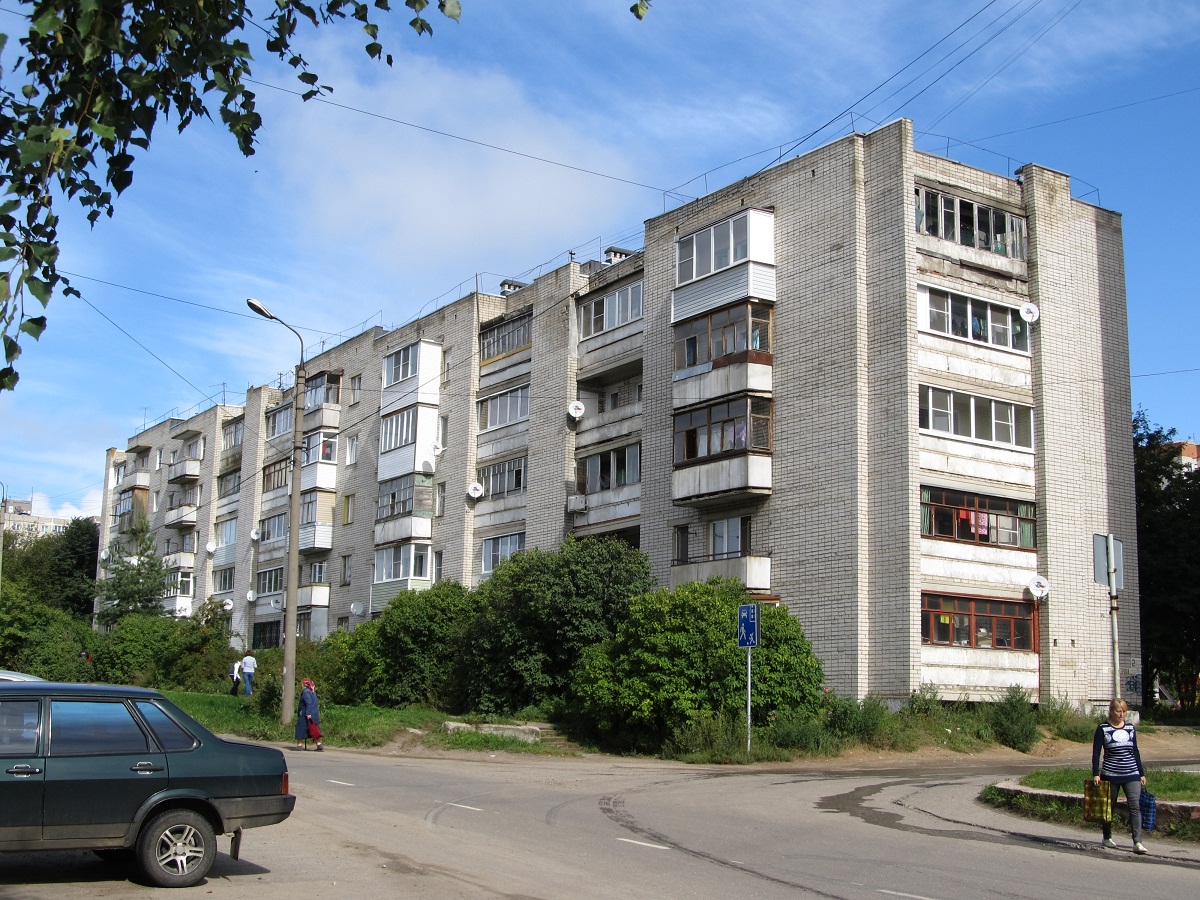 Переславль-Залесский, Улица Разведчика Петрова, 2