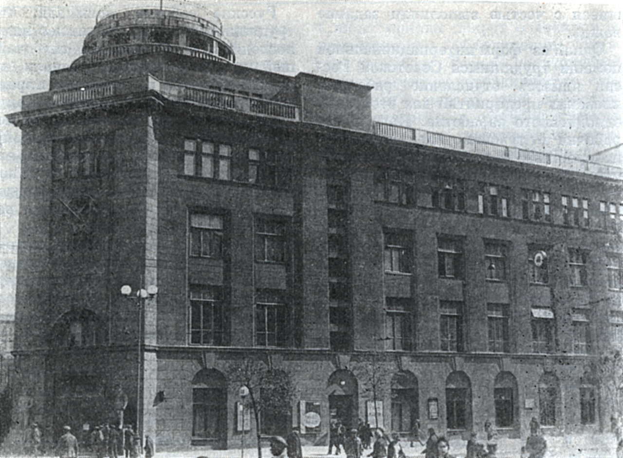 Киев, Улица Крещатик, 1 / Улица Михаила Грушевского, 2