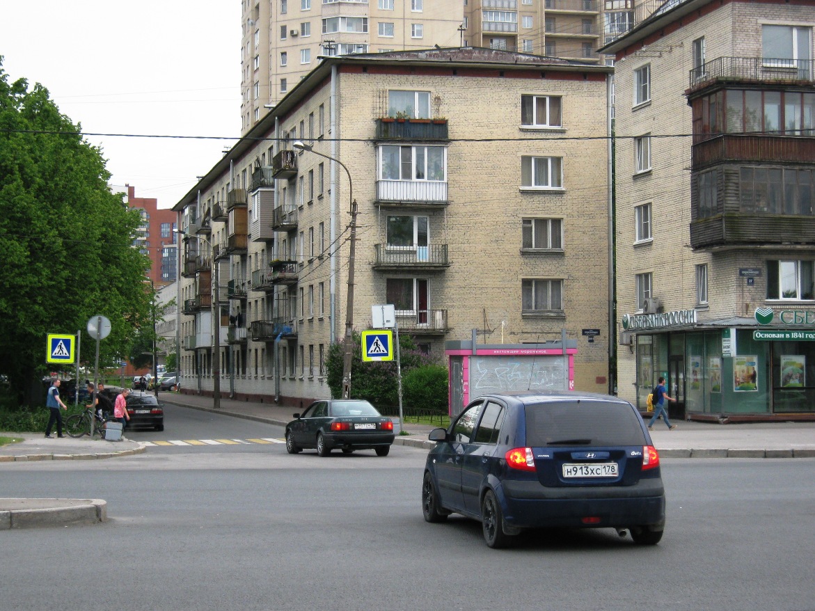 Санкт-Петербург, Проспект Юрия Гагарина, 61