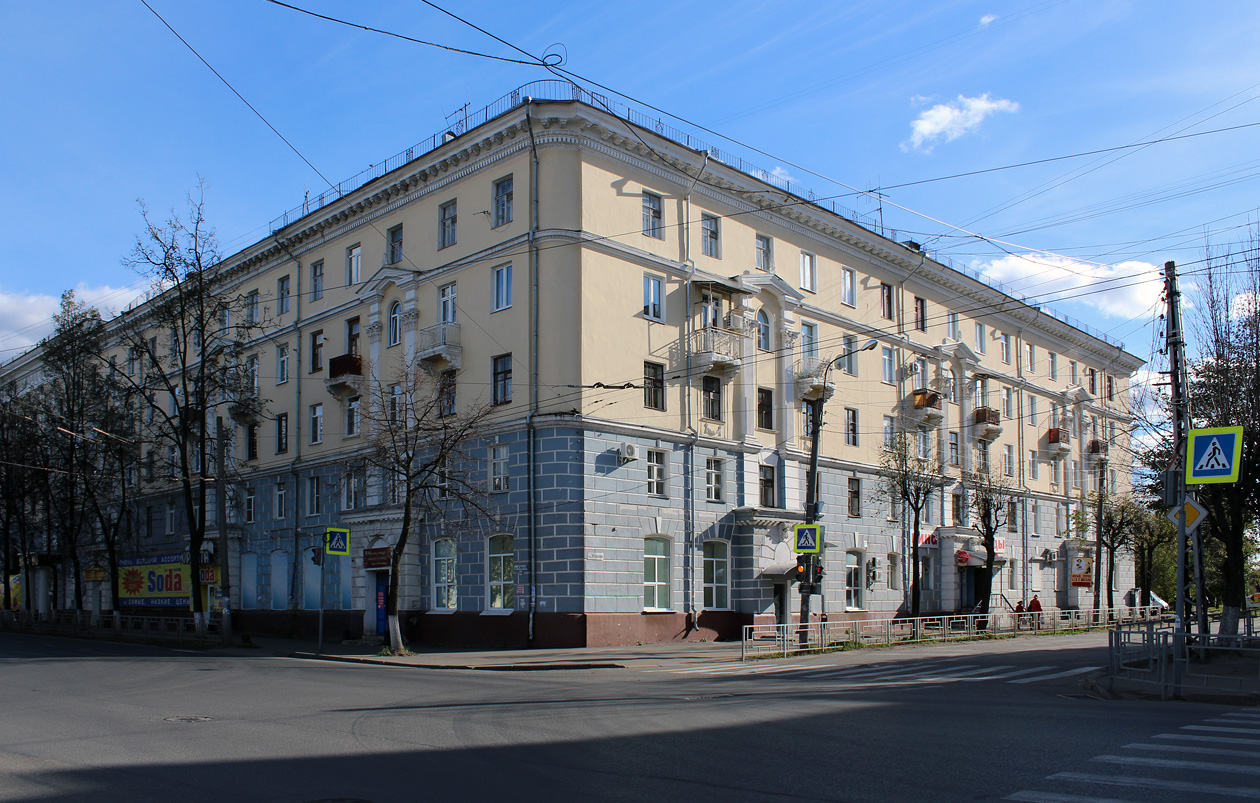 Иваново, Улица Карла Маркса, 42 / Улица Калинина, 62