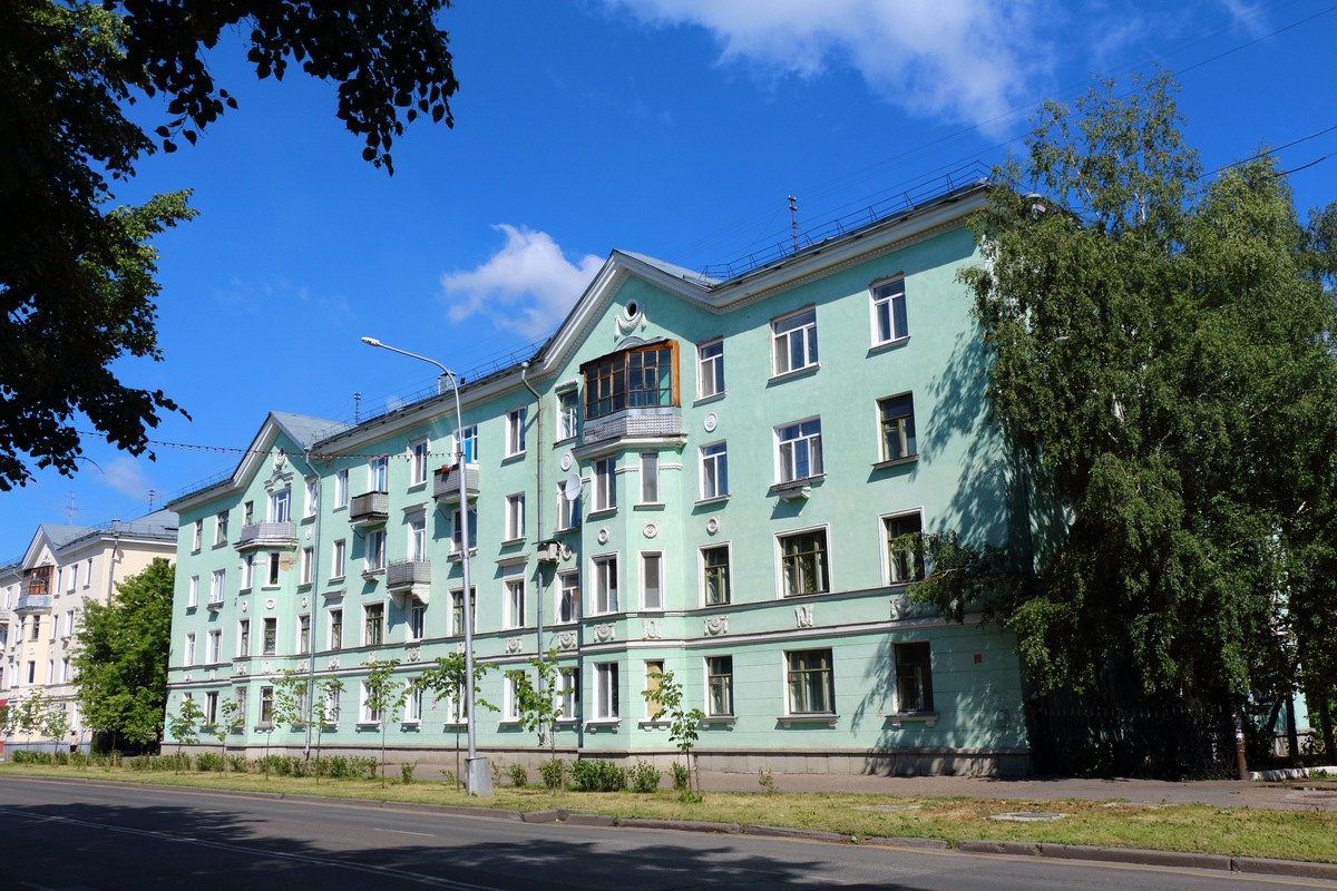Северск, Коммунистический проспект, 45