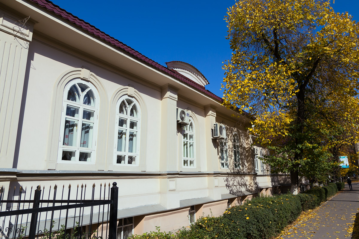 Алматы, Проспект Достык, 15