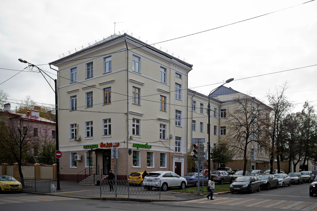Casáin, Улица Гоголя, 16 / Большая Красная улица, 56