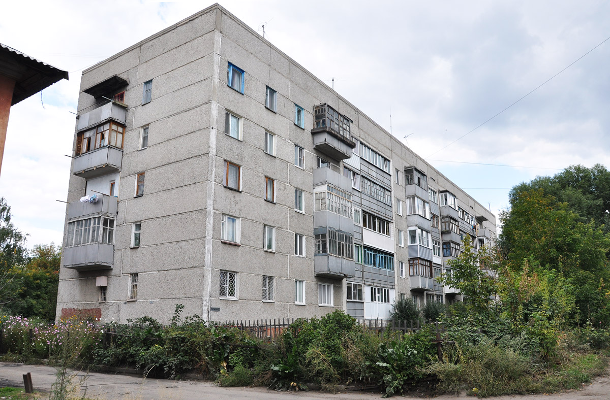 Omsk, Батумская улица, 20