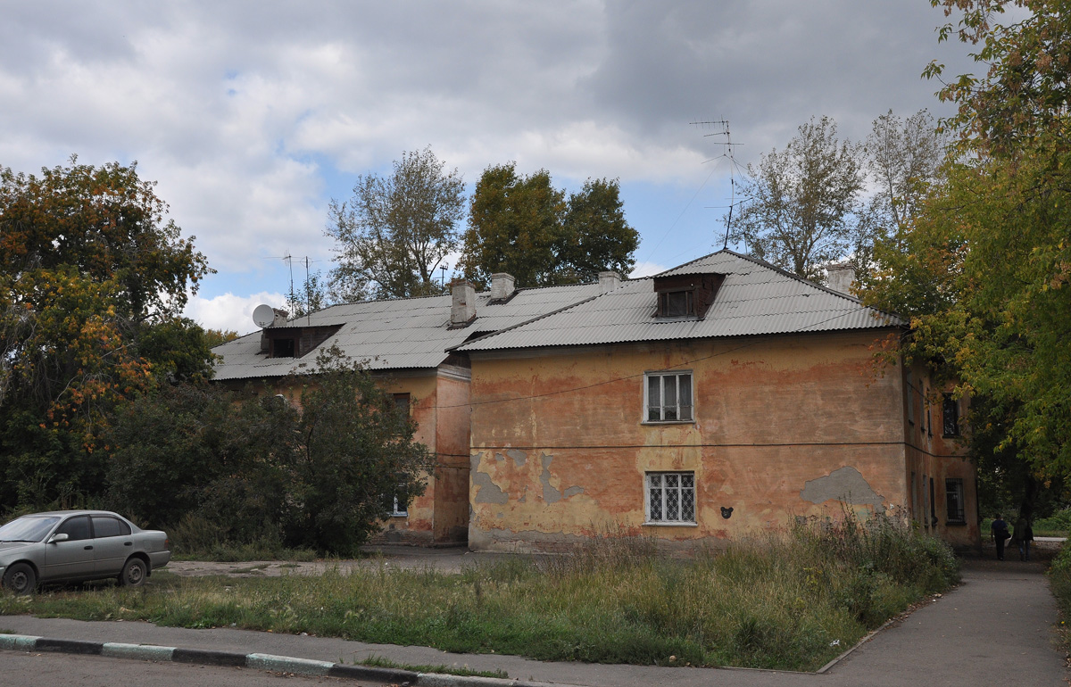 Омск, Волго-Донская улица, 21 / Батумская улица, 24