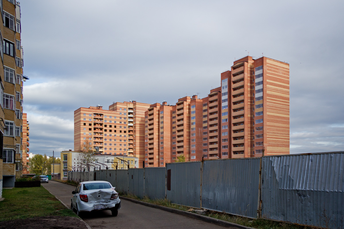 Kazań, Улица Чингиза Айтматова, 11; Улица Чингиза Айтматова, 13