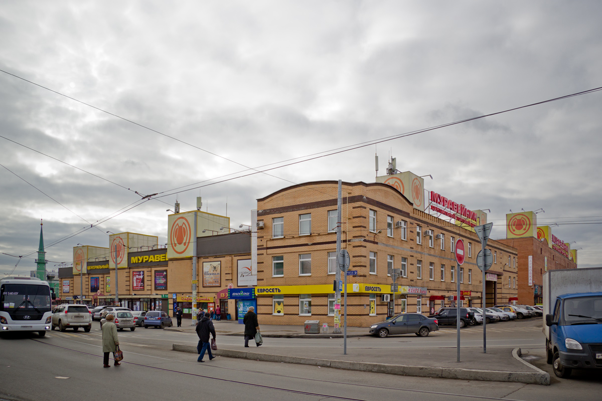 Казань, Улица Габдуллы Тукая, 2; Улица Мартына Межлаука, 2