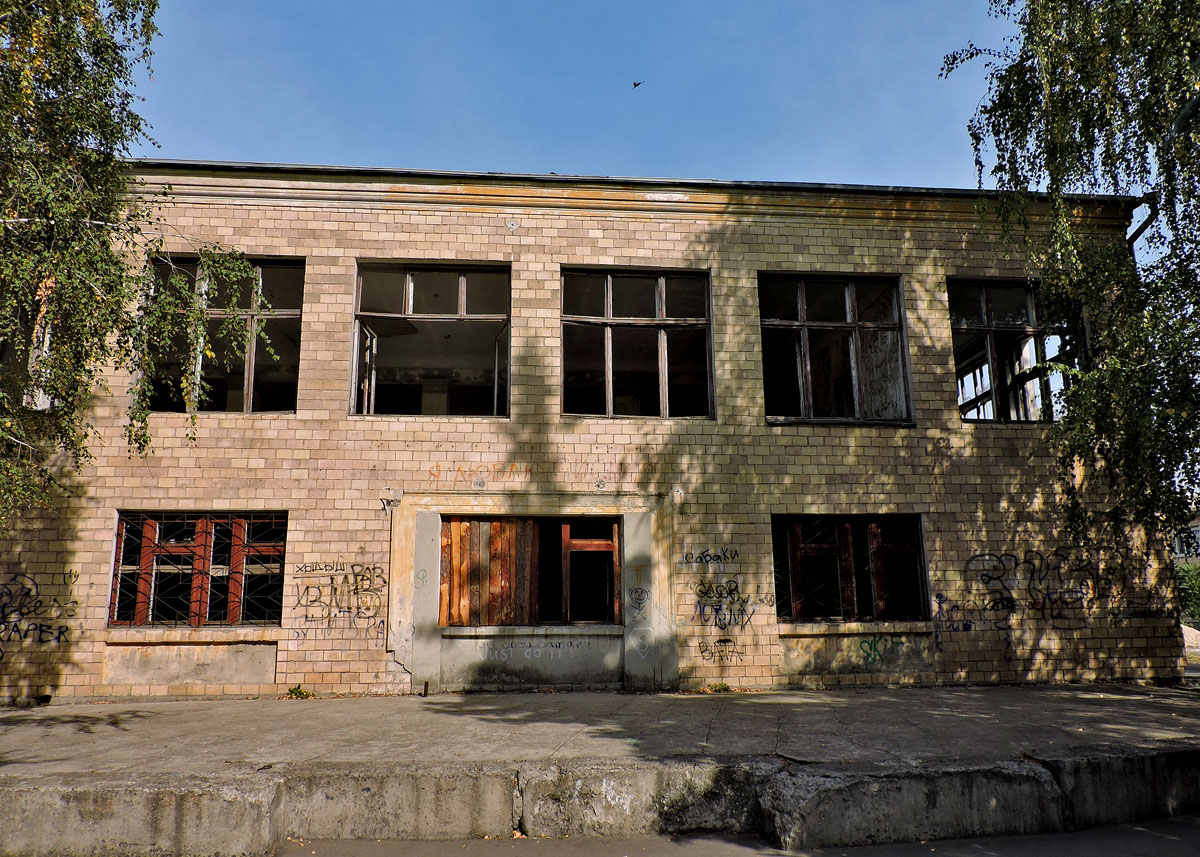 Змиёвский район, пгт Слобожанское, Улица Горького, 4*