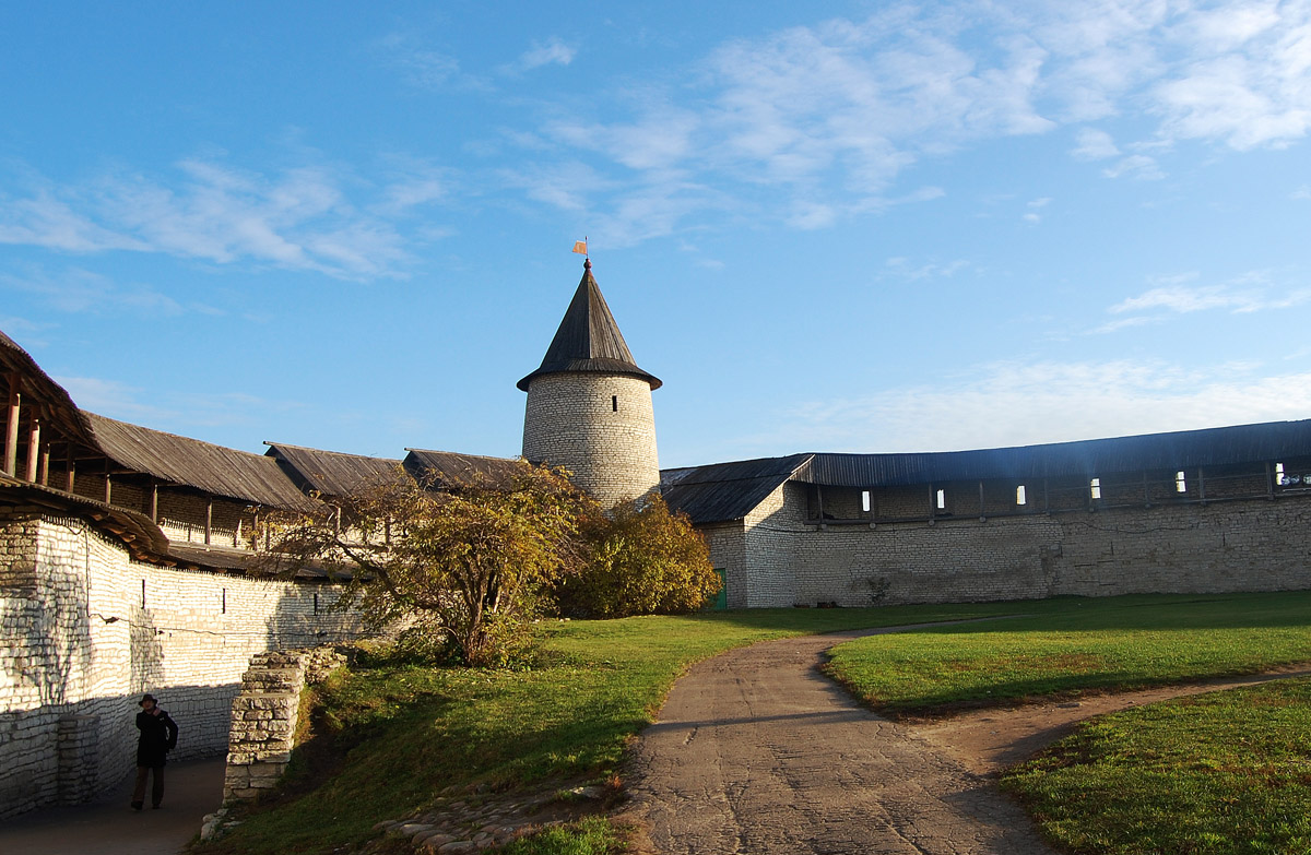 Pskov, Кремль, 1/4