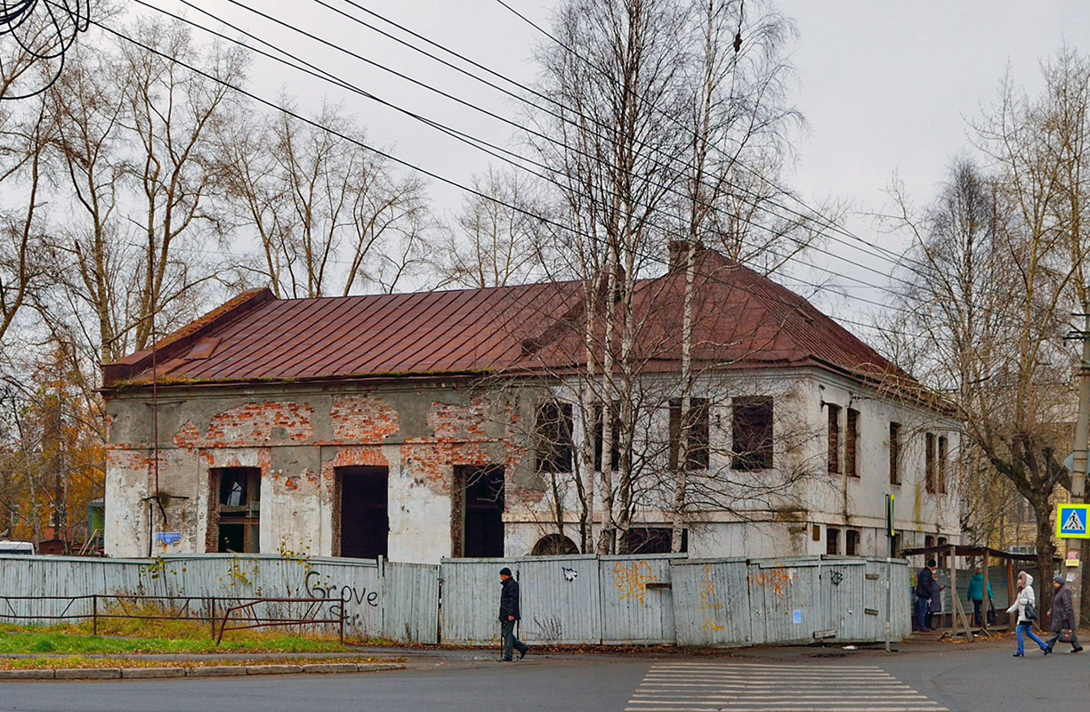 Архангельск, Улица Суворова, 13