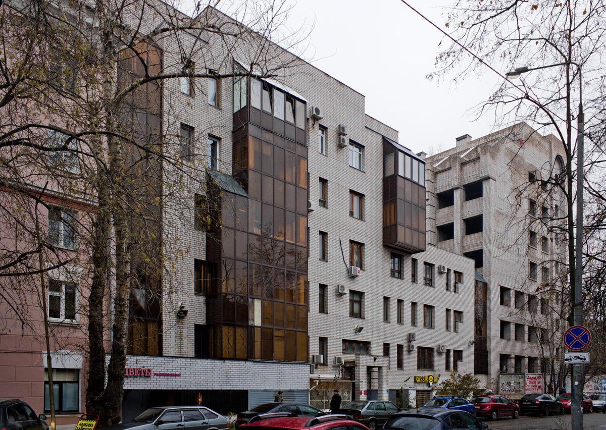 Казань, Улица Толстого, 1; Улица Толстого, 3