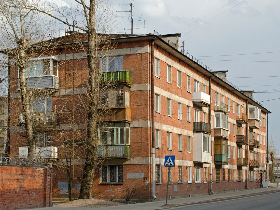 Гатчина, Улица 7-й Армии, 10