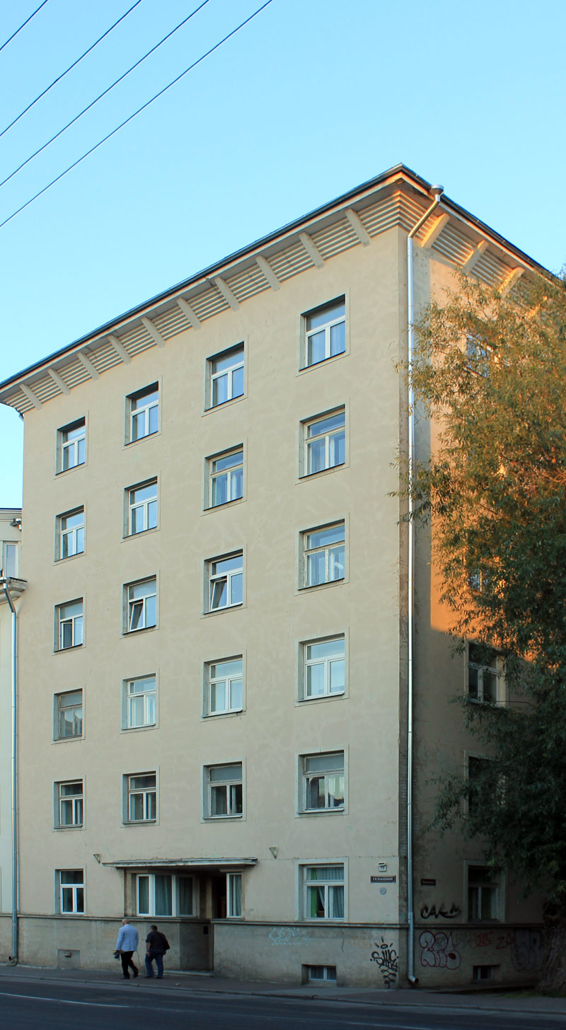 Таллин, Friedrich Reinhold Kreutzwaldi, 19