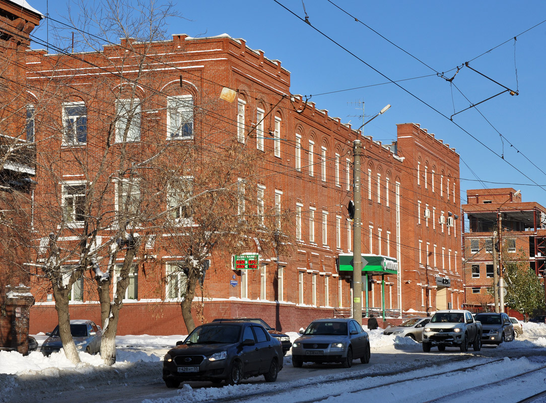 Омск, Улица Лермонтова, 43 / Учебная улица, 47