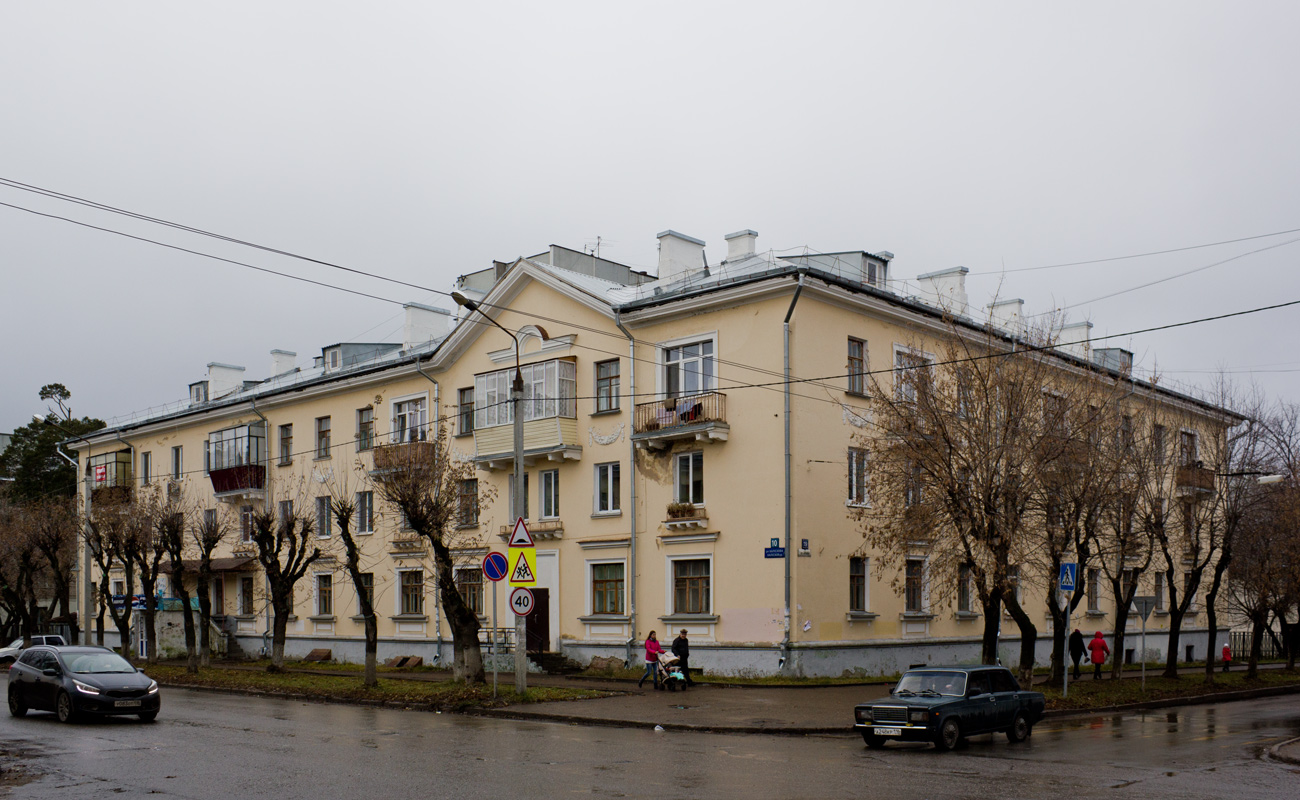 Casáin, Улица Правды, 19 / Улица Халезова, 10