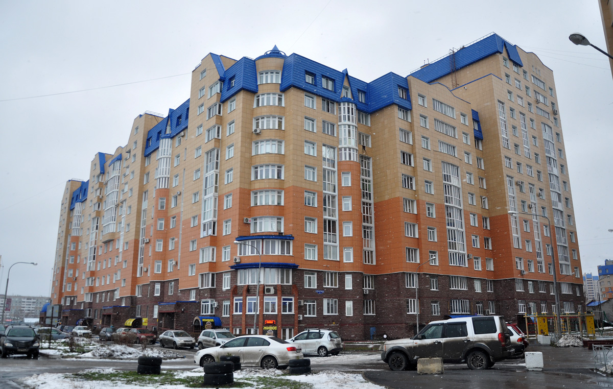 Omsk, Проспект Комарова, 15