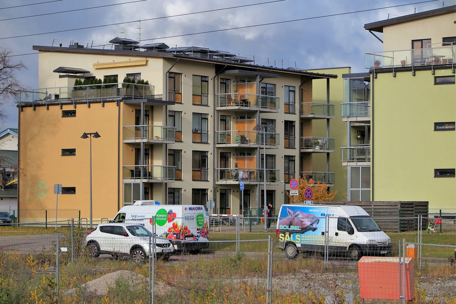 Рига, Biķernieku iela, 122 k. 1