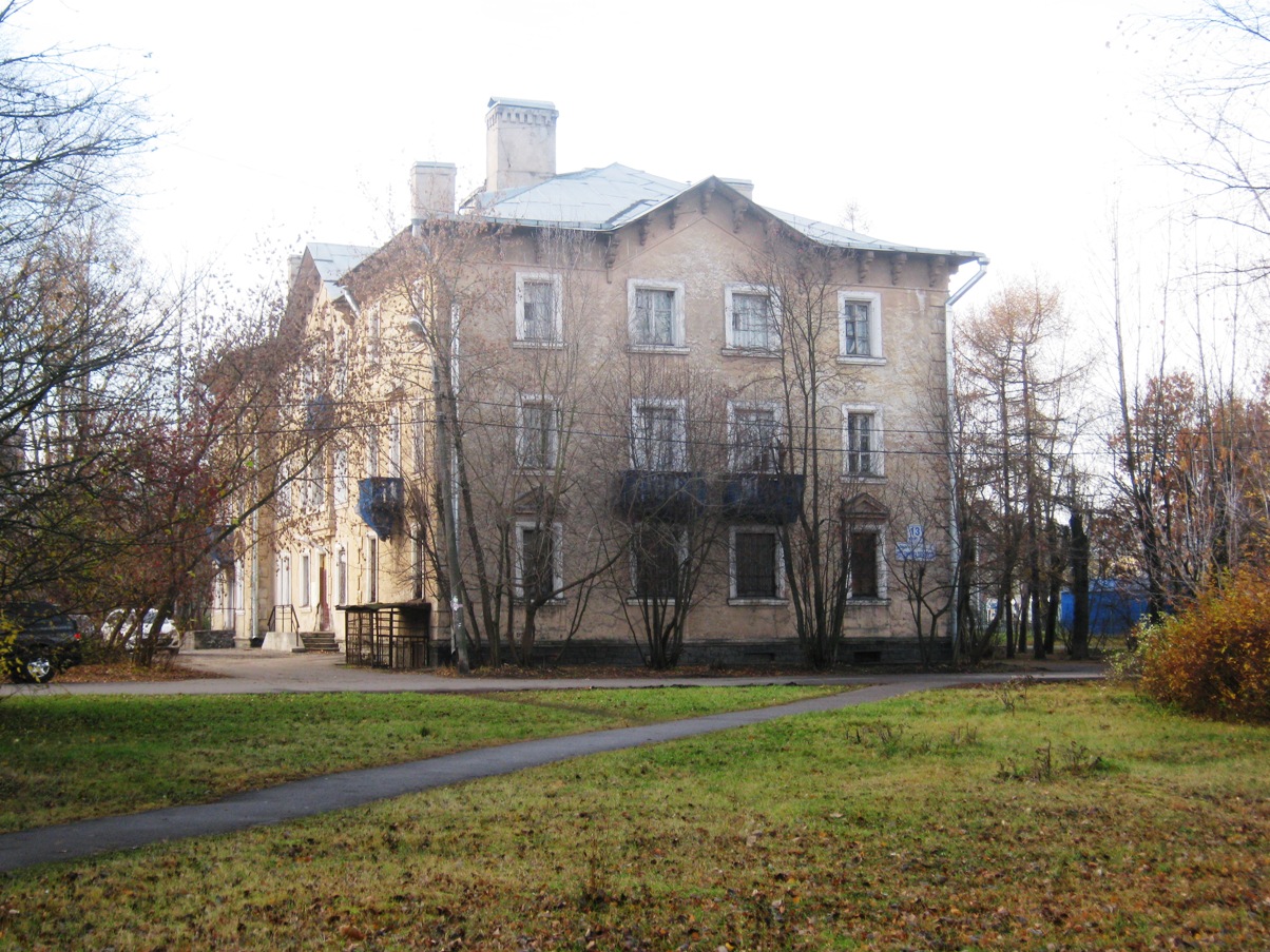 Санкт-Петербург, Улица Пограничника Гарькавого, 13 корп. 2