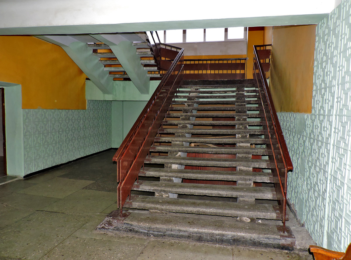 Богодухов, Соборная площадь, 1