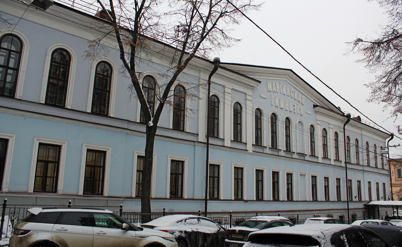 Kazan, Улица Мусы Джалиля, 18 / Улица Рахматуллина, 2