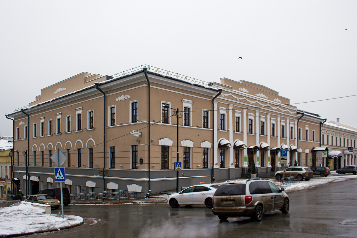 Казань, Улица Чернышевского, 10 / Профсоюзная улица, 6