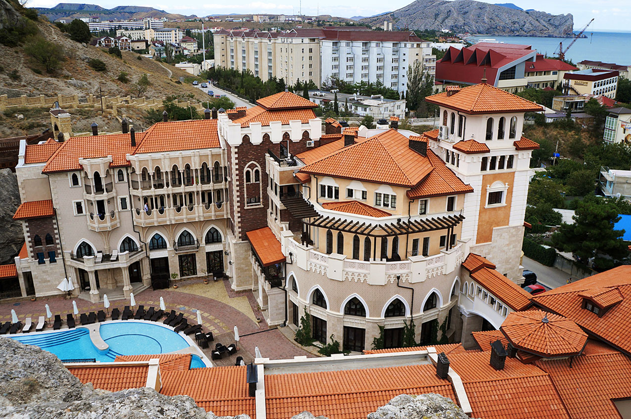 Судак, Морская улица, 21