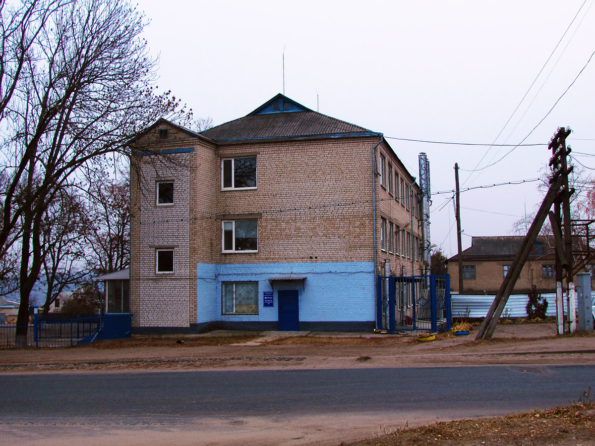 Ольшаны, Улица Петровского, 1