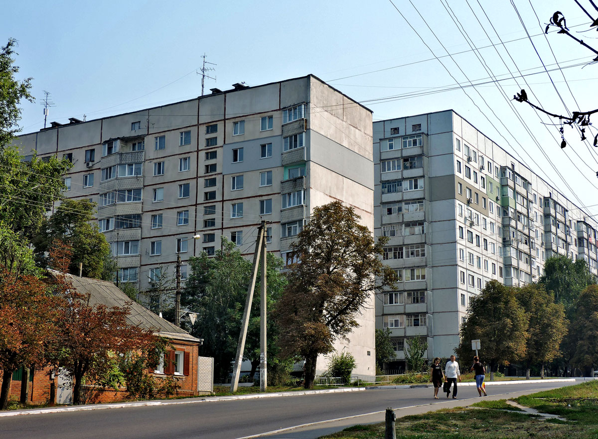 Чугуев, Улица Кожедуба, 19; Харьковская улица, 105; Харьковская улица, 103