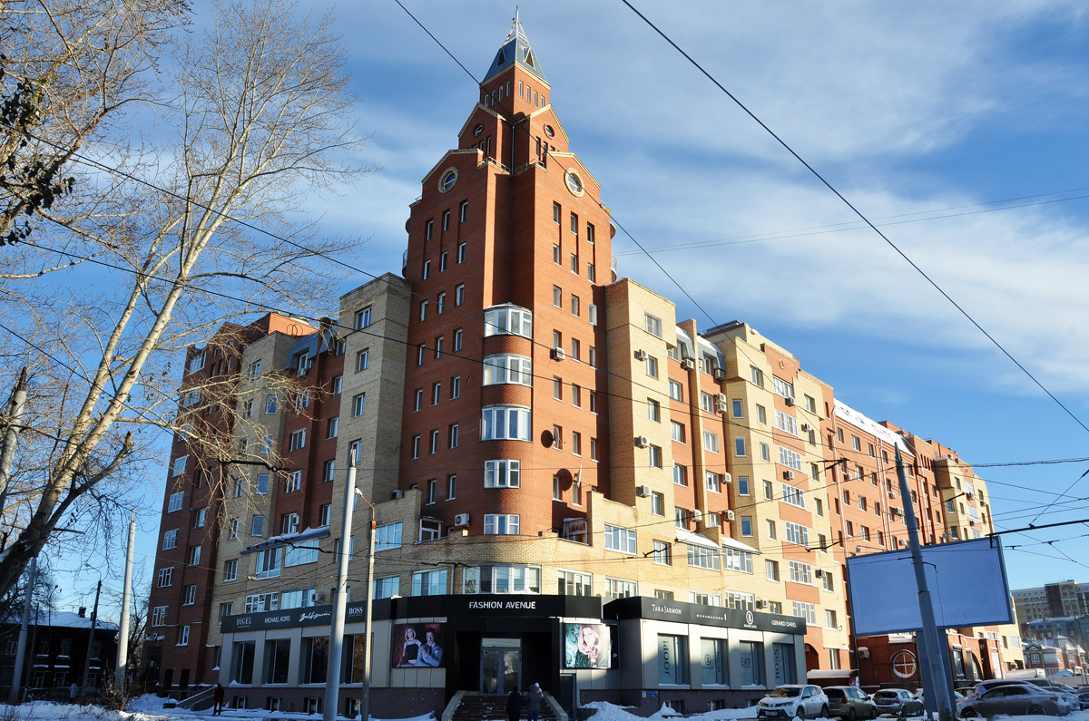 Omsk, Улица маршала Жукова, 65