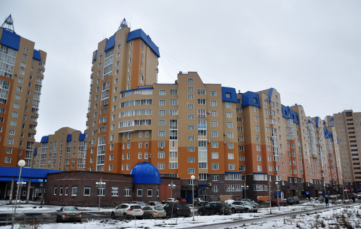 Omsk, Проспект Комарова, 15 корп. 1; Проспект Комарова, 15