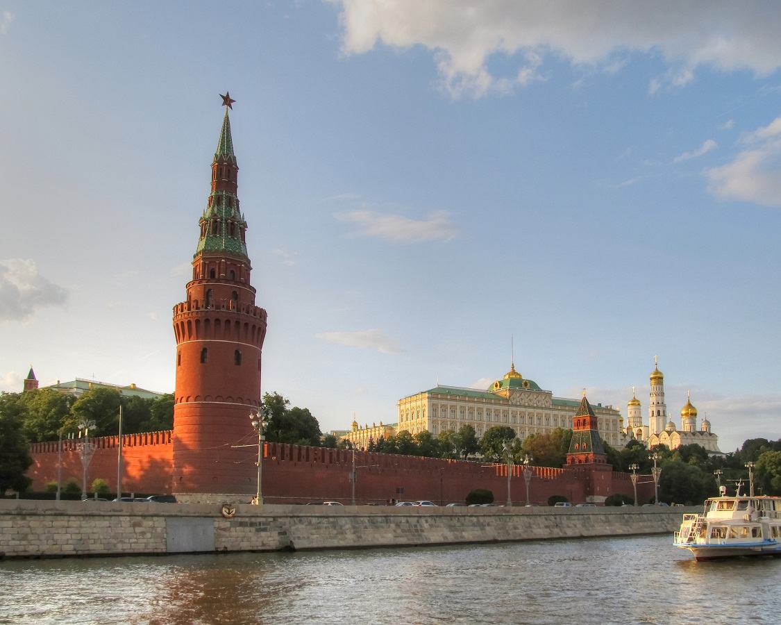 Москва, Кремль, 6А; Кремль, Соборная площадь,  Архангельский собор; Кремль, Ивановская площадь, Церковь Иоанна Лествичника с колокольней Ивана Великого; Кремль, Благовещенская башня; Кремль, Водовзводная башня. Москва — Панорамы
