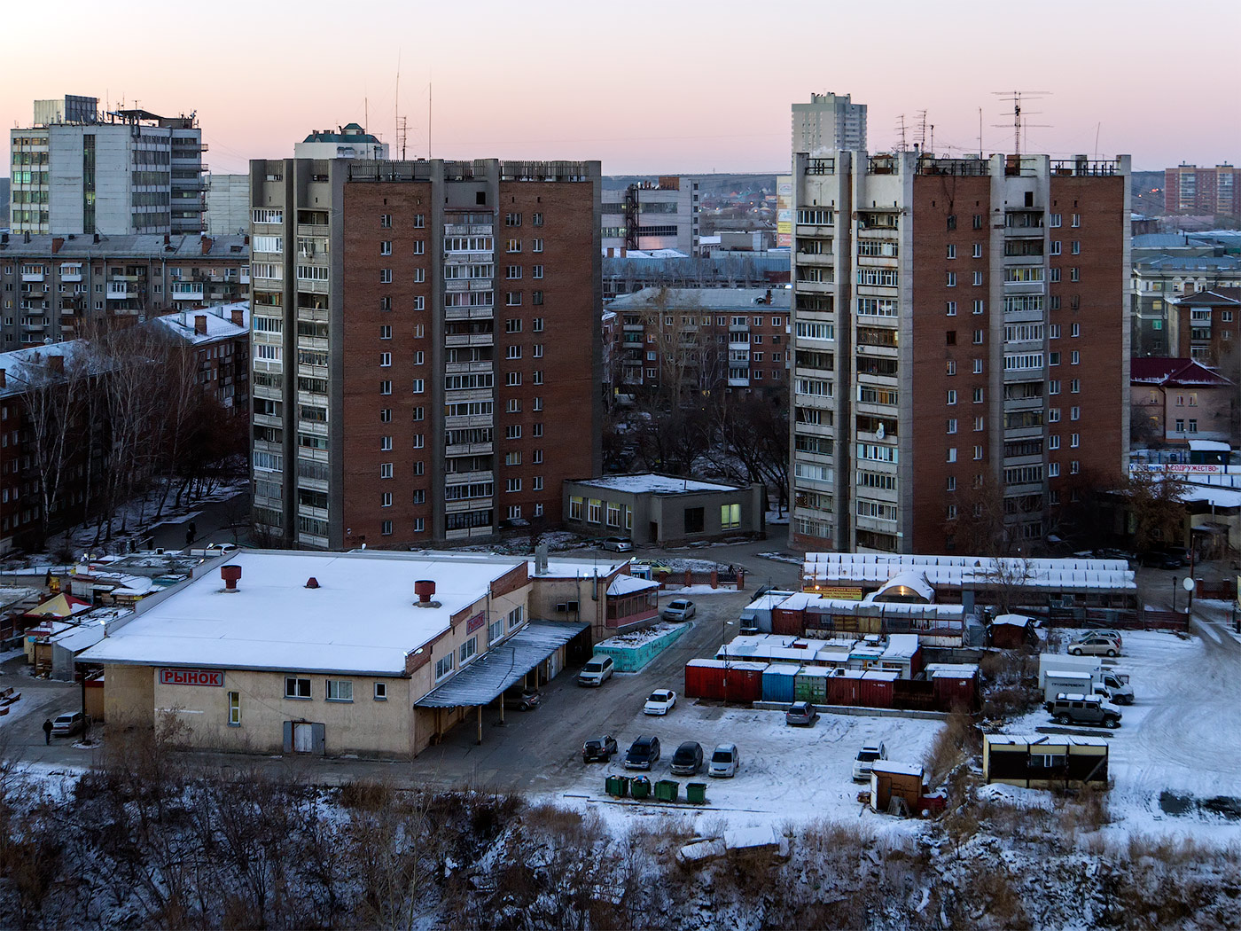 Новосибирск, Улица Дуси Ковальчук, 274 стр. 1; Улица Дуси Ковальчук, 268 корп. 3; Улица Дуси Ковальчук, 268 корп. 2