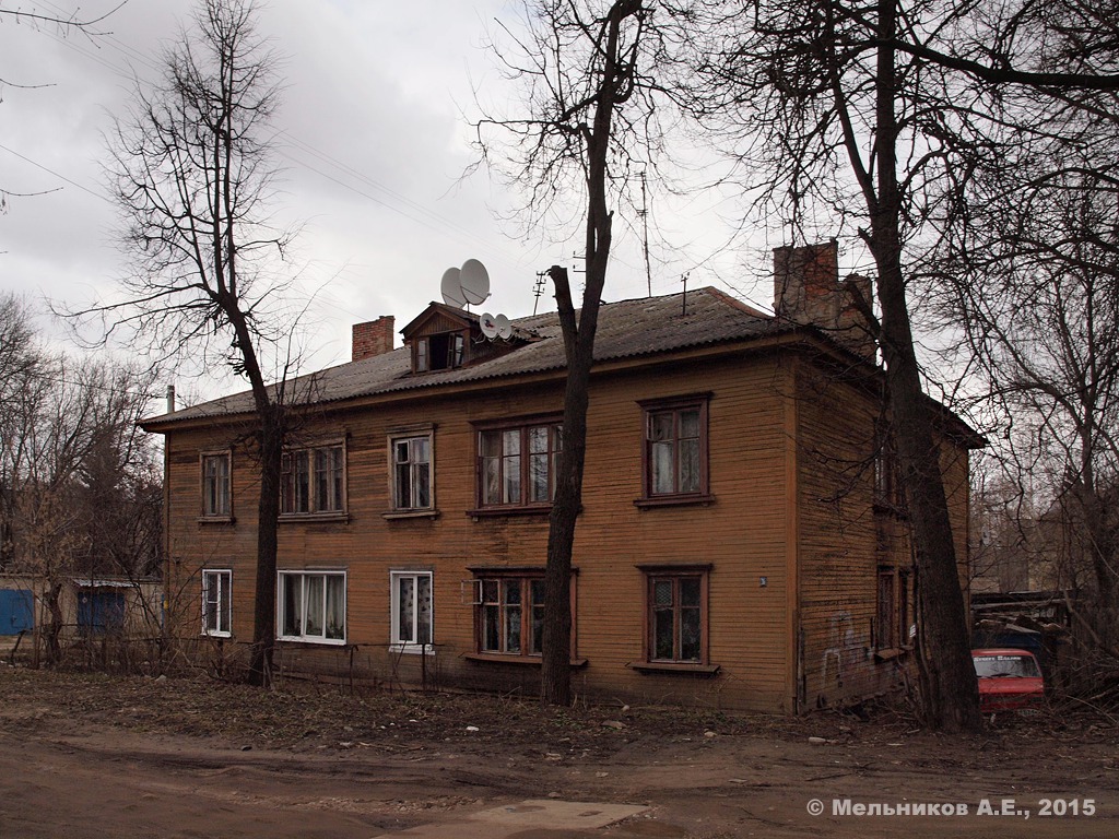 Иваново, Улица Колотилова, 60 / Карьерная улица, 80