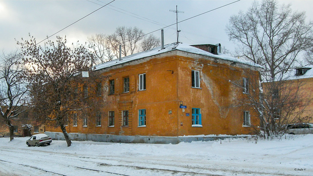 Уфа, Улица Спартака, 22 / Улица Владимира Маяковского, 9